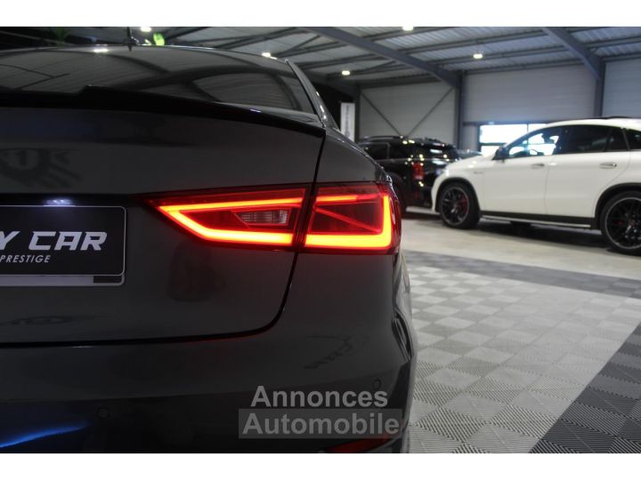 Audi S3 Berline Quattro 20 TFSI - 300 - BV S-tronic 8V BERLINE  PHASE 1 - 18