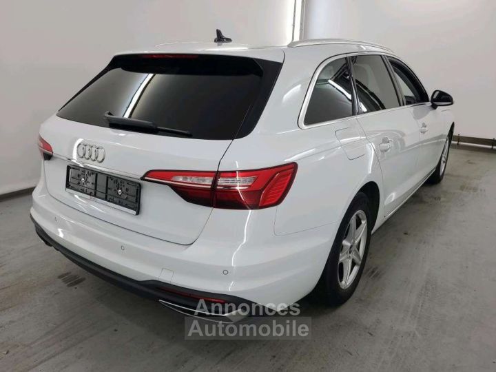 Audi A4 Avant 35TDi STRONIC - 5