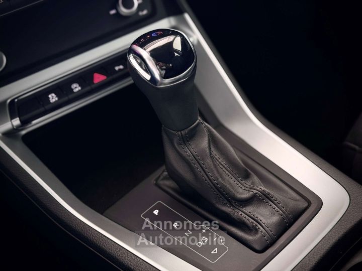 Audi Q3 20TDI S tronic-1ERPRO-COCKPIT-GPS-CUIR-CAMERA-PDC - 11