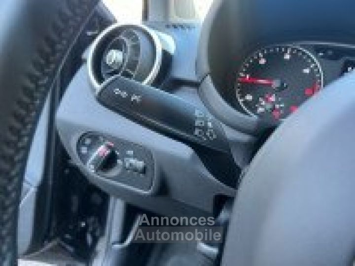 Audi A1 Sportback 16 TDI 90CH FAP AMBITION S TRONIC 7 5 PLACES - 12