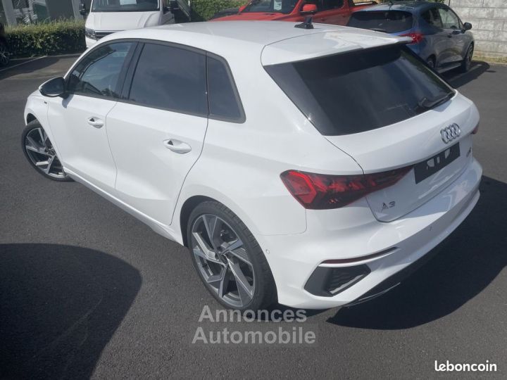 Audi A3 Sportback (4) 35 TDI 150 S tronic Line - 3