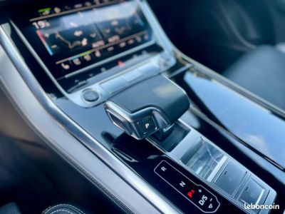 Audi Q8 30 55 TFSIE 381H 340ch HYBRID S-LINE QUATTRO TIPTRONIC BVA 1ère Main   - 12