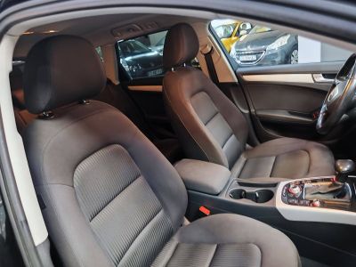 Audi A4 IV (B8) 20 TDI 150ch clean diesel DPF Attraction Multitronic Euro6   - 10
