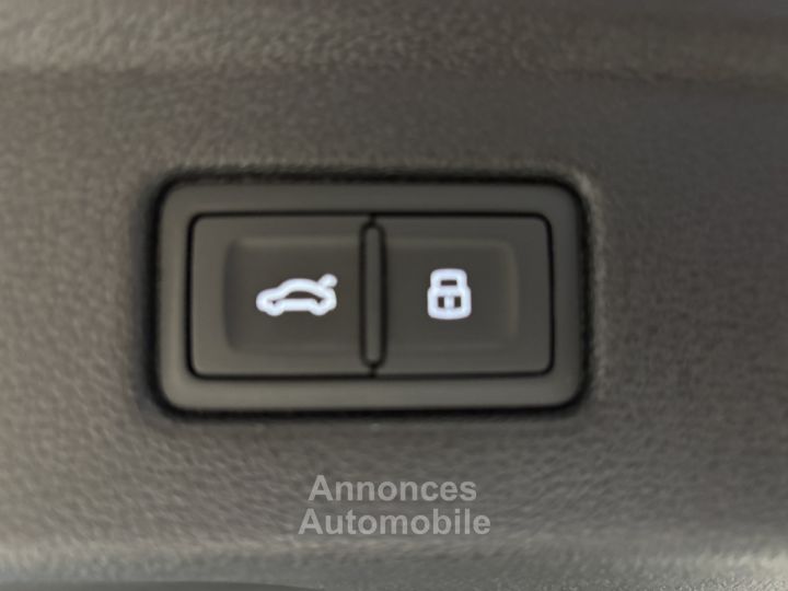 Audi A5 Sportback 40 TFSI 190 S TRONIC 7 DESIGN LUXE SB Attelage - 8