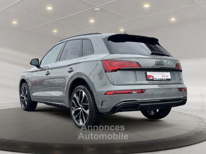 Audi Q5 40 TDI 204 S tronic 7 Quattro S line - 4