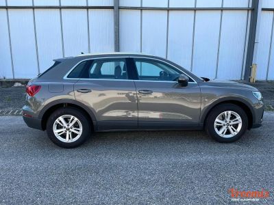 Audi Q3 TDI 150 ch S tronic 7 Business line   - 4