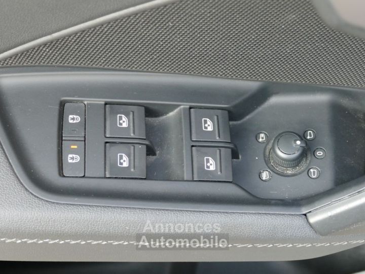Audi A3 Sportback 35 15 TFSIe 150 Ch S-LINE S-TRONIC TOIT OUVRANT MILD HYBRID - 17