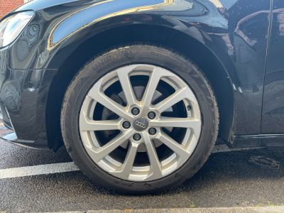 Audi A3 Sportback 30 TFSI 116 S tronic 7 Design Luxe / CAMERA DE RECUL / SIEGES CHAUFFANTS / GPS   - 13