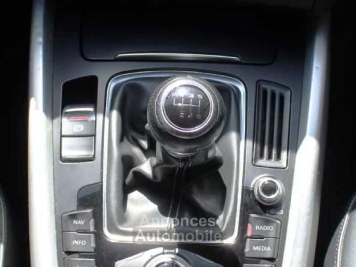 Audi Q5 20 TDI 145 ch S-LINE - 11