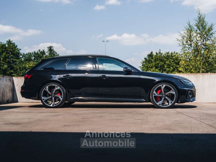 Audi RS4 Mythos Black Quattro Pano Adaptive Keyless - 6