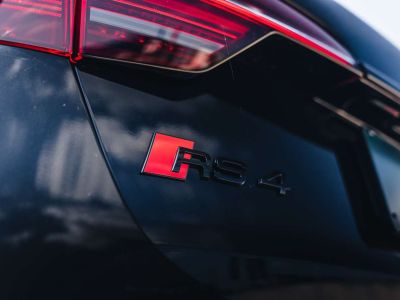 Audi RS4 Mythos Black Quattro Pano Adaptive Keyless   - 9