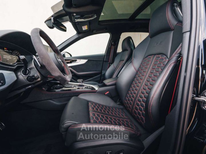 Audi RS4 Mythos Black Quattro Pano Adaptive Keyless - 12
