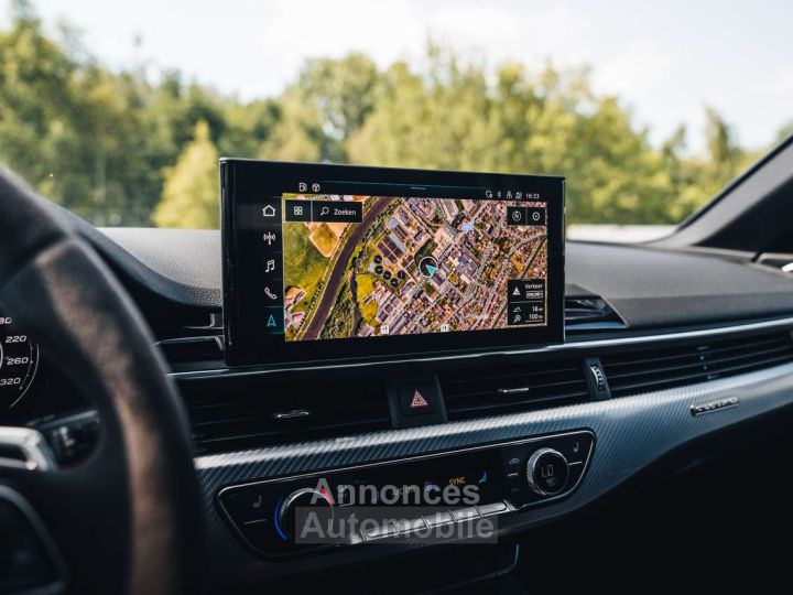 Audi RS4 Mythos Black Quattro Pano Adaptive Keyless - 20