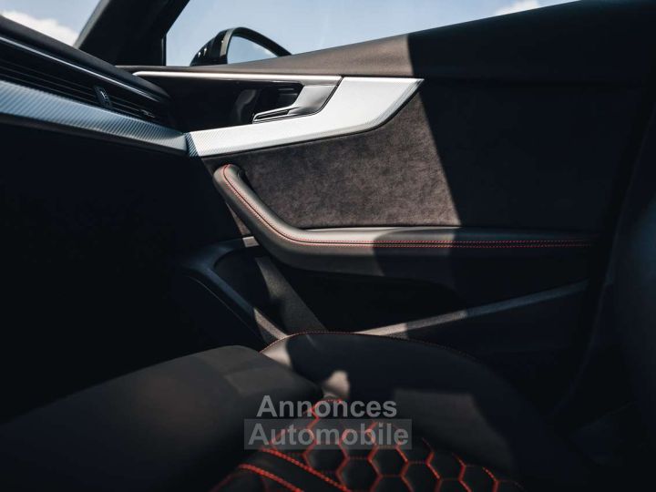 Audi RS4 Mythos Black Quattro Pano Adaptive Keyless - 21