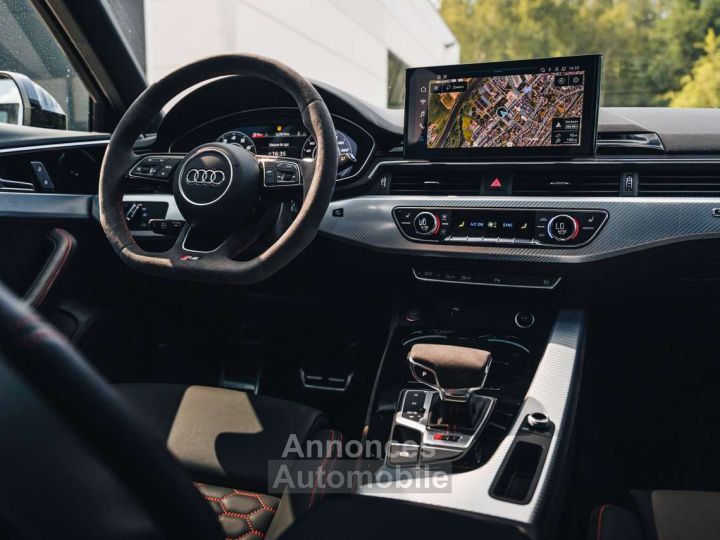 Audi RS4 Mythos Black Quattro Pano Adaptive Keyless - 23