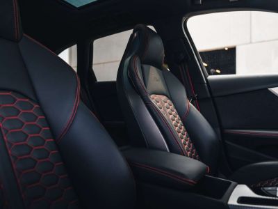 Audi RS4 Mythos Black Quattro Pano Adaptive Keyless   - 25