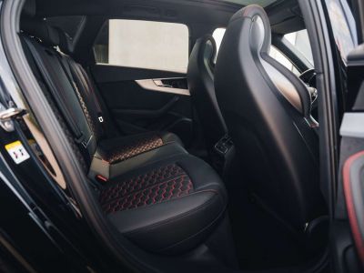 Audi RS4 Mythos Black Quattro Pano Adaptive Keyless   - 27