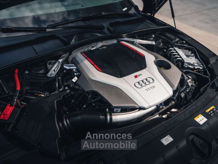 Audi RS4 Mythos Black Quattro Pano Adaptive Keyless - 29