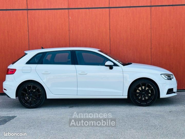 Audi A3 Sportback 20 tdi 150ch s tronic - 2