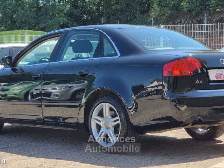 Audi A4 27 V6 TDI 180CH AMBITION LUXE MULTITRONIC - 3