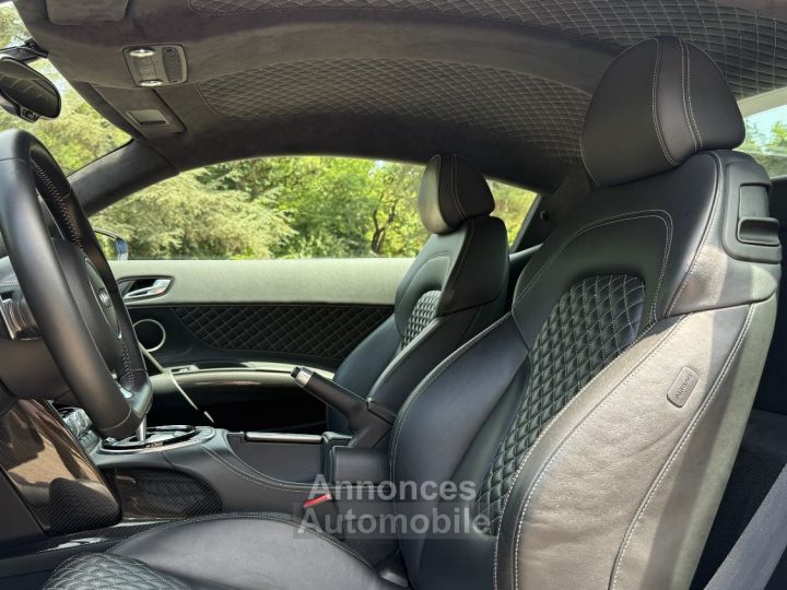 Audi R8 52 V10 550CH - 38