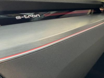 Audi e-tron sportback quattro 408 sline   - 12