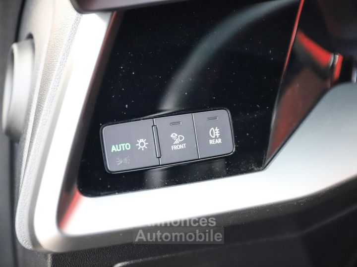 Audi A3 Sportback 15 35 TFSI 150 S-Tronic 7 S line CAMERA GPS - 49