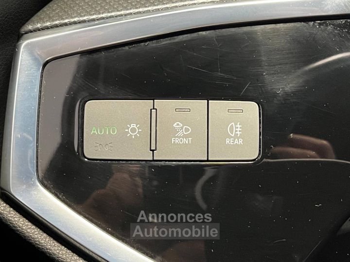 Audi Q3 Sportback 45 TFSIe 245 ch S tronic 6 S line - 29
