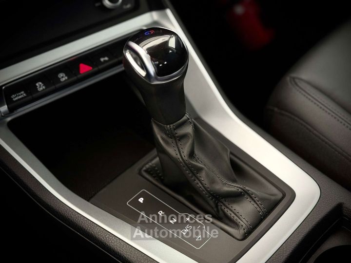 Audi Q3 Sportback 15TFSI S-LINE-COCKPIT-CUIR-CARPLAY-PDC - 11