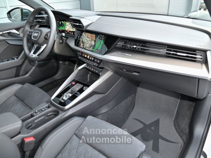Audi RS3 Sportback 25 TFSI Pano - 11