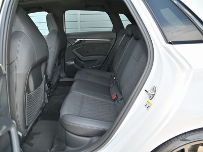 Audi RS3 Sportback 25 TFSI Pano   - 16