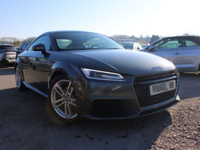 Audi TT COUPÉ S-LINE 2L TDI 184 ABS SPORT BOITE 6 GPS 3D RÉGULATEUR JANTES 18 BLUETOOTH   - 1