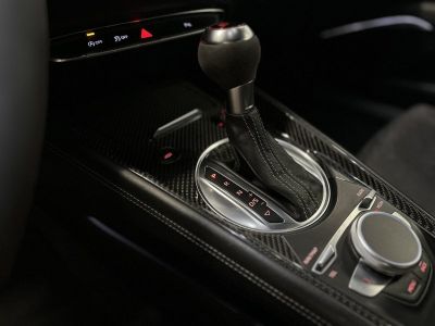 Audi TT RS 25 TFSI 400CH QUATTRO S TRONIC 7   - 12