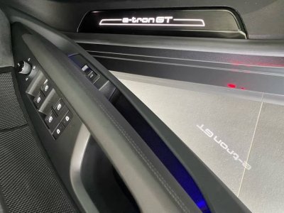 Audi e-tron GT 476ch quattro   - 12