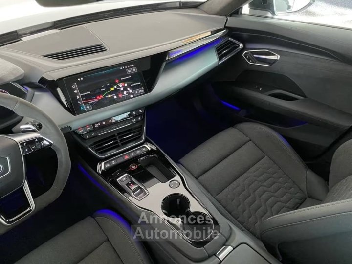 Audi e-tron GT 476ch quattro - 15