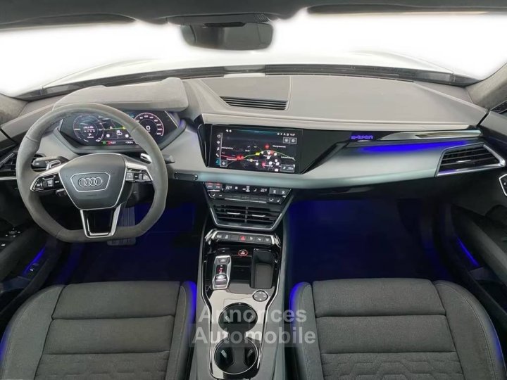 Audi e-tron GT 476ch quattro - 17