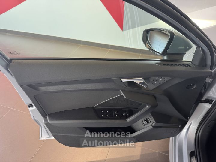 Audi A3 Sportback 40 TFSIe 204 S tronic 6 Design Luxe - 14