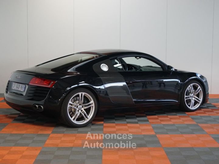 Audi R8 V8 42 FSI 420 Quattro R-Tronic - 2