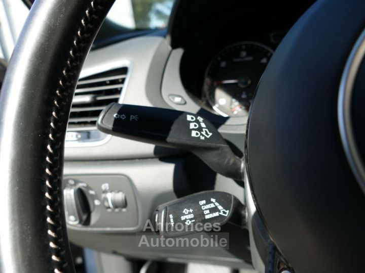 Audi Q3 20 TDI 150 Ch S-LINE BVM6 TOIT OUVRANT - 17