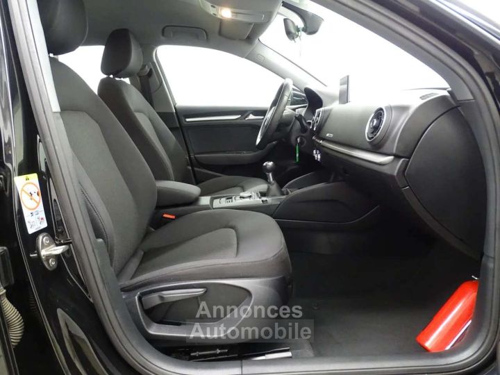 Audi A3 Sportback 30TFSI - 9
