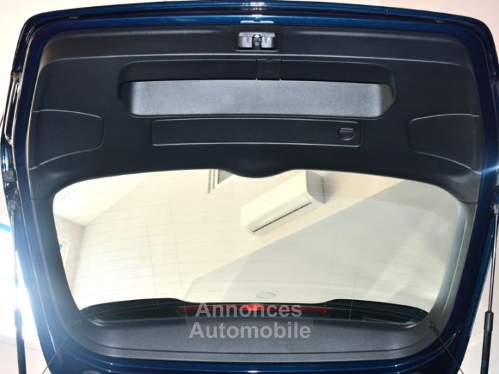 Audi A3 Sportback S-Line Ambition Luxe 35 TDI 150 S-Tronic GPS Virtual Attelage Car Play Pré Sense ACC Induction JA 18 - 16