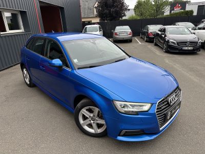 Audi A3 Sportback 14 TFSI 204 E-Tronic Design 2018   - 4