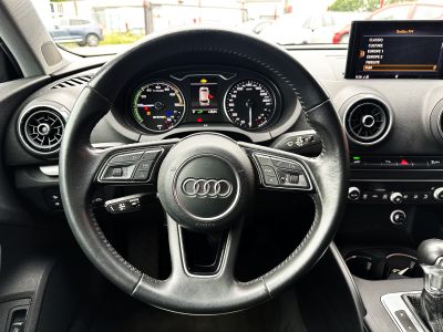 Audi A3 Sportback 14 TFSI 204 E-Tronic Design 2018   - 11