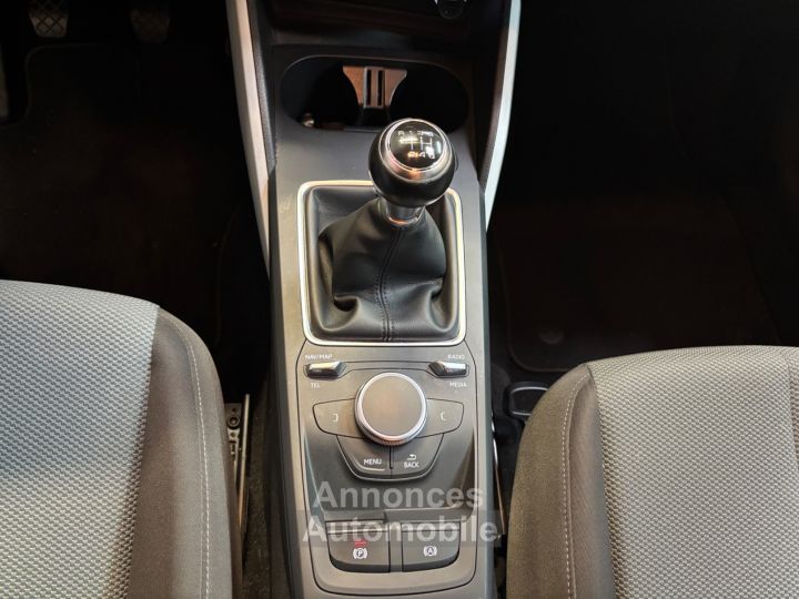 Audi Q2 30 TDI 116 BVM6 Design/APPLE CARPLAY - 25