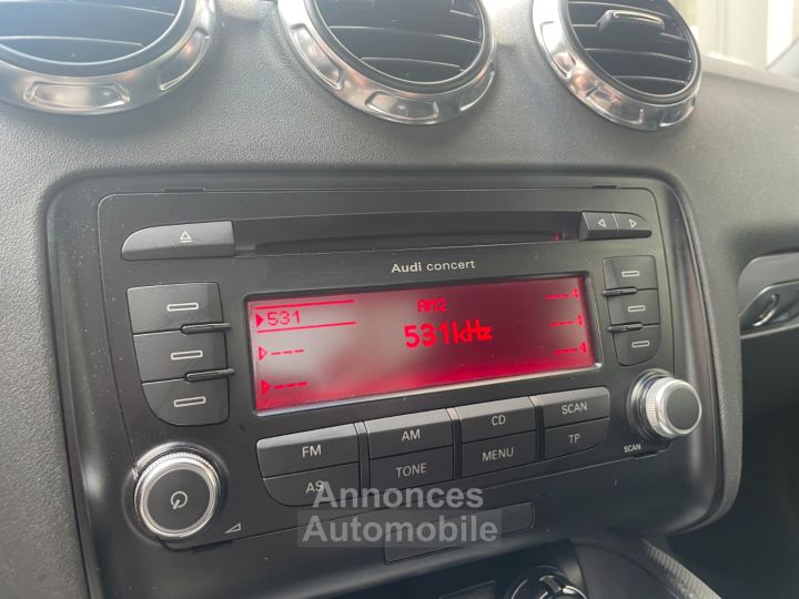 Audi TT 18 TFSI 160 S line / CIEL ETOILE / REGULATEUR - 25