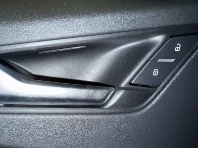Audi TT 20 TFSI 230 Quattro S tronic 6 S line   - 24