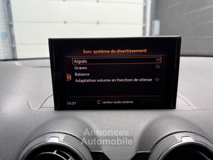 Audi Q2 30 TFSI 116 S tronic 7 Sport - 29