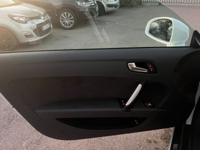 Audi TT 20 TDI 170 Quattro S line S tronic 6   - 11