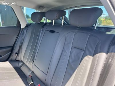 Audi A4 Avant 20 40 TDI 190 CH BUSINESS S-TRONIC 7 + TOIT OUVRANT ATTELAGE DEMONTABLE   - 8