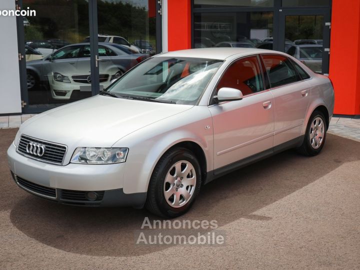 Audi A4 Série 2 (8E2) 20i 130ch Boîte manuelle 5 vitesses - 3